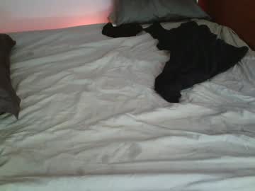 anonymous_fantasy_4u's chat room