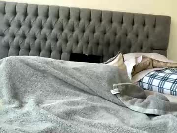 hawt_ass_milf's chat room