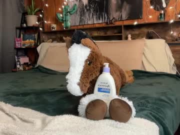 ella2sweet's chat room