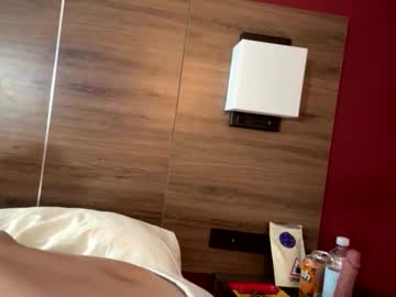 deepthroatqueen33's chat room