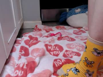 kierbearkisses's chat room