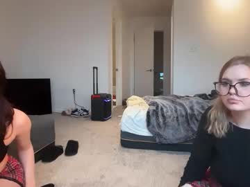 lilybrown07's chat room