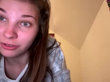 deepthroatqueen33's chat room