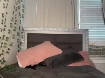 sophiasecretsx's chat room