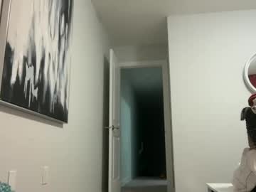 peacheekitty's chat room