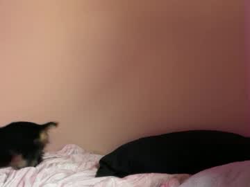 chloeros3e's chat room