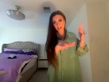 ella_ella_ella_ay's chat room