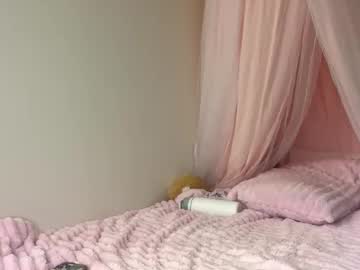 claraxoxo_'s chat room