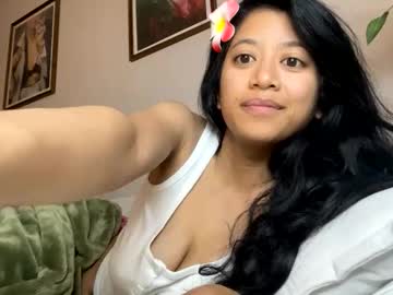 hawaiigirl_'s chat room