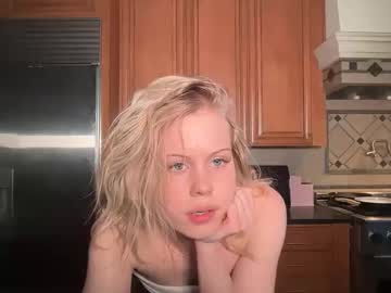 lunarose17's chat room