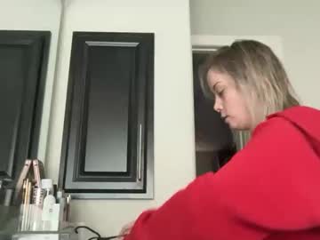 leanneluxecouple's chat room