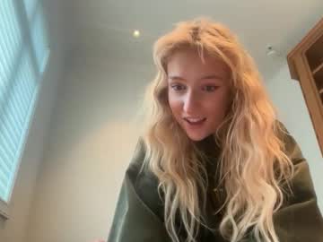 lilybrown07's chat room