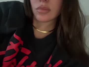 pollyyypocket's chat room