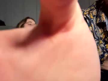 beautyxbeast's chat room