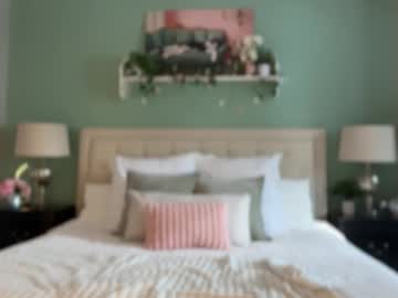 officiallyonlytams's chat room