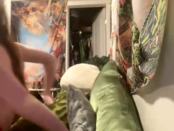 redgingersnapz's chat room