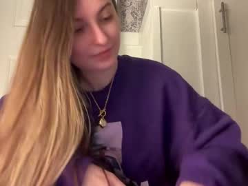 fantasyella's chat room