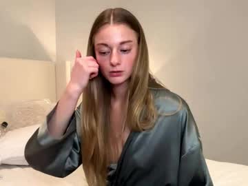 alyssadodge's chat room