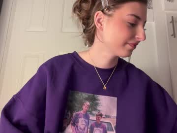 fantasyella's chat room