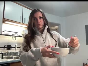 laylahlaylah1's chat room