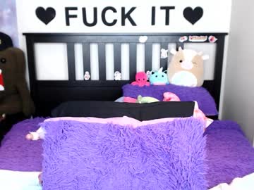 mackenziewolfe's chat room