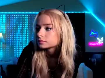 daddyissuessab's chat room