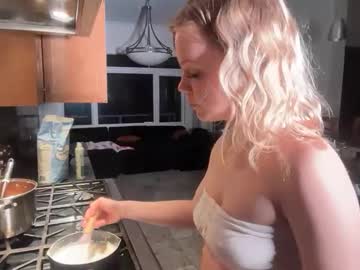 lunarose17's chat room