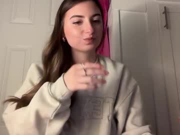 fantasyella's chat room