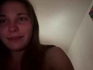 deepthroatqueen33's chat room