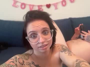 justthejohnsons's chat room