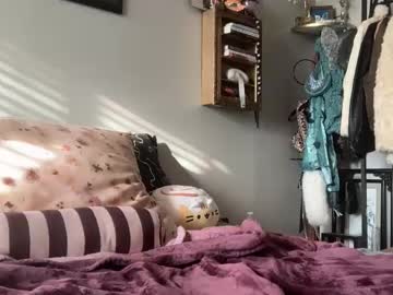 ivyquinette's chat room