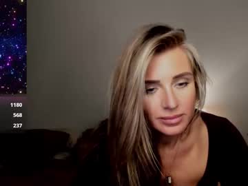 theselina_kyle's chat room