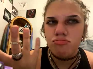 ladybug666999's chat room