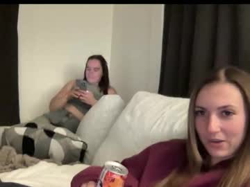 laylahlaylah1's chat room