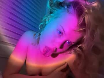 lunarose17's chat room