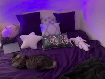 averyyy333's chat room