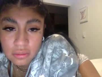 pretty_girl828687's chat room