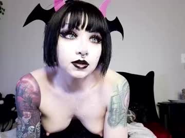 ivey_strigoi's chat room