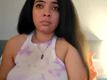 love_raquel_xo's chat room