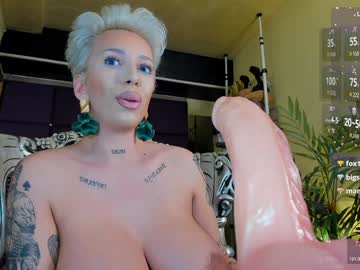 sofiequeen_'s chat room