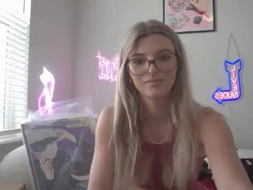 therosiecheeks's chat room