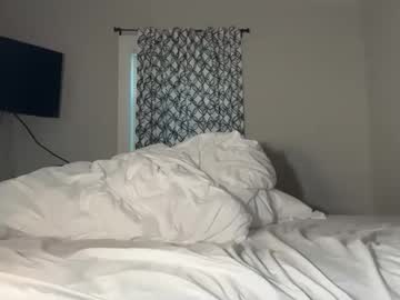 ellalowe's chat room