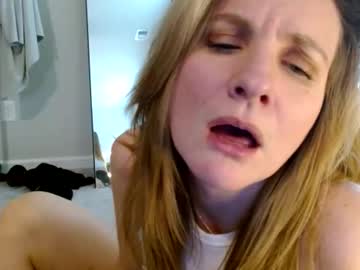 ansleypage's chat room