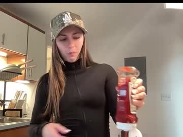 laylahlaylah1's chat room