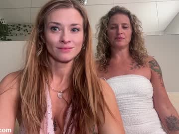 saraloverays's chat room