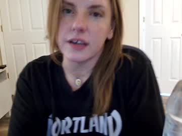 tinywithtiddies's chat room