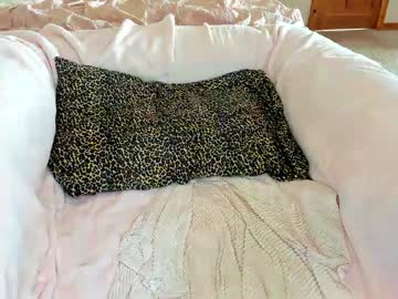 sexxylaurab's chat room