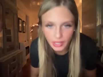 carlybora's chat room