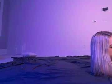 lilybrown07's chat room