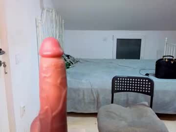 alesquirt's chat room